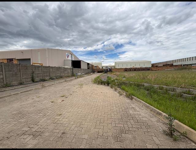 3,646M² VACANT LAND FOR SALE IN VAALPARK